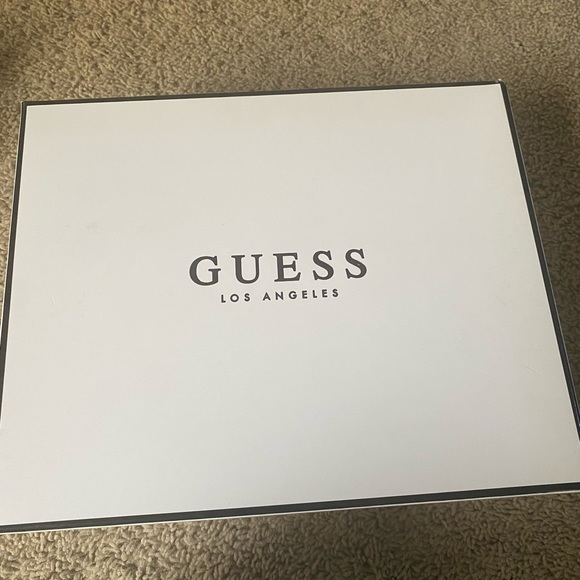 GUESS WOMEN’S heel size 8M - Picture 5 of 9